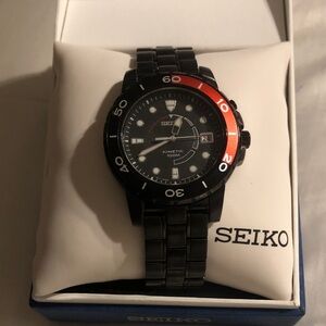 Seiko Black and Red Kinetic Dive Watch